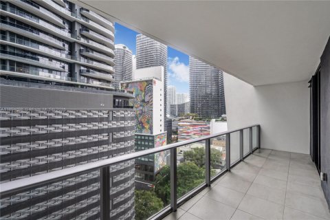 Condo in Miami, Florida, 2 bedrooms  № 1947236 - photo 4