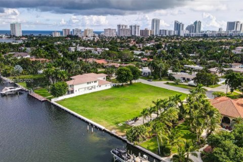 Terreno en venta en Hollywood, Florida № 1998258 - foto 10