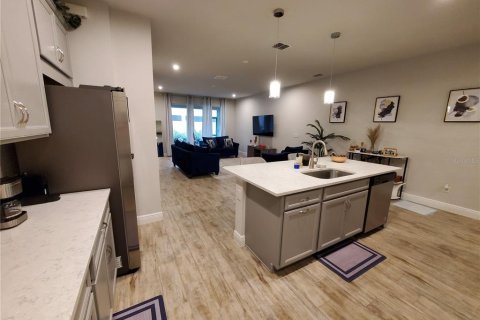 Adosado en alquiler en Lutz, Florida, 3 dormitorios, 182.83 m2 № 1894815 - foto 5