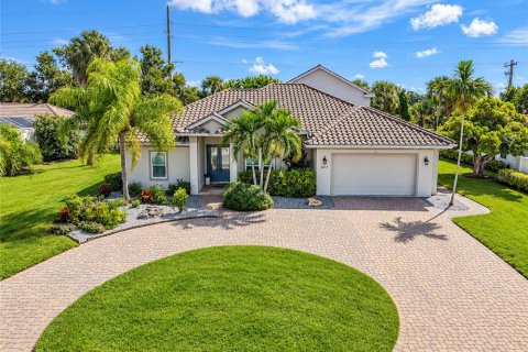 Casa en Osprey, Florida 4 dormitorios, 302.4 m2 № 2361090