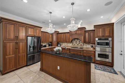 House in Zephyrhills, Florida 5 bedrooms, 394.09 sq.m. № 1794958 - photo 21