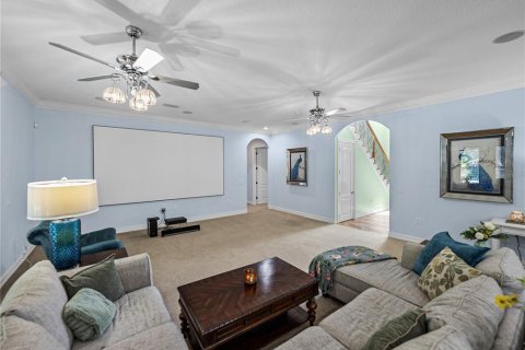 House in Zephyrhills, Florida 5 bedrooms, 394.09 sq.m. № 1794958 - photo 16