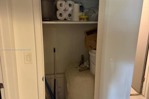 Copropriété à louer à Hollywood, Floride: 1 chambre, 69.86 m2 № 1948636 - photo 15