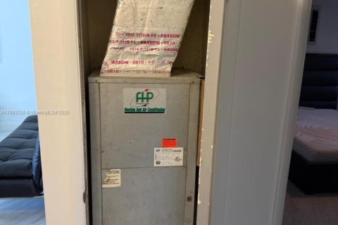 Copropriété à louer à Hollywood, Floride: 1 chambre, 69.86 m2 № 1948636 - photo 14