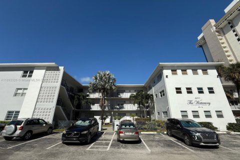 Condo in Hollywood, Florida, 1 bedroom  № 1948636