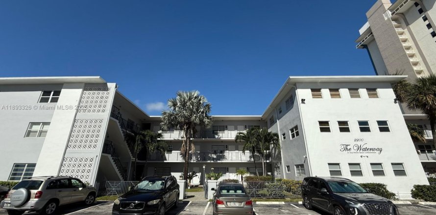 Condo à Hollywood, Floride, 1 chambre  № 1948636