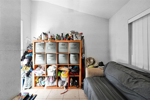 House in Miami, Florida 3 bedrooms, 113.15 sq.m. № 1975511 - photo 27