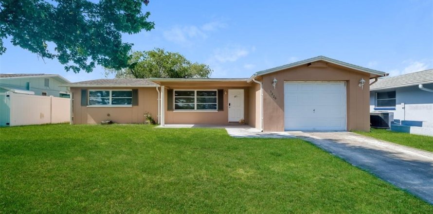 Casa en Holiday, Florida 2 dormitorios, 99.41 m2 № 1549856
