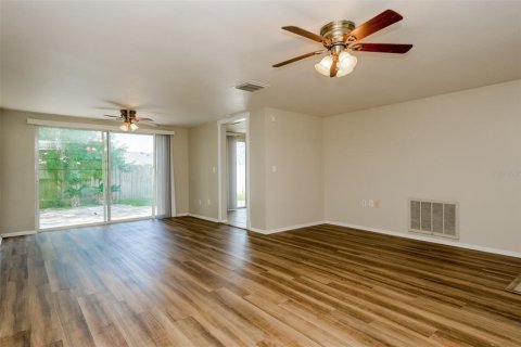 House in Holiday, Florida 2 bedrooms, 99.41 sq.m. № 1549856 - photo 3