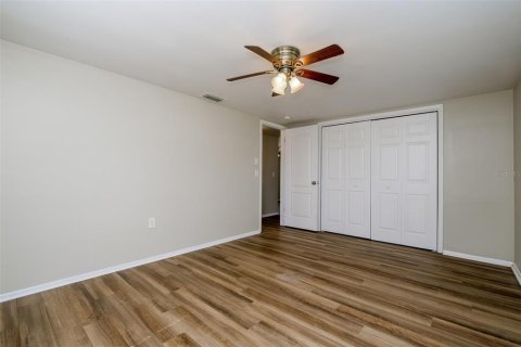 House in Holiday, Florida 2 bedrooms, 99.41 sq.m. № 1549856 - photo 9