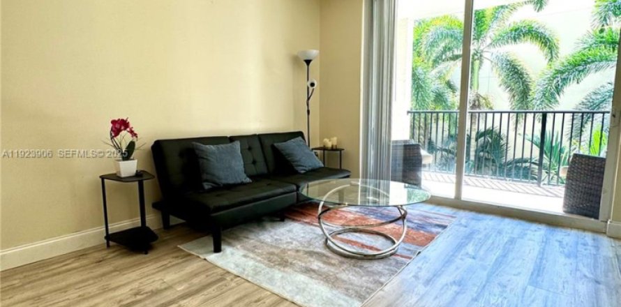 Condominio en Sunny Isles Beach, Florida, 1 dormitorio  № 1982161