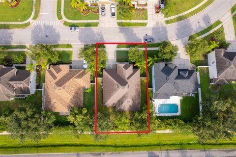 Villa ou maison à vendre à Oviedo, Floride: 3 chambres, 205.31 m2 № 1907720 - photo 4