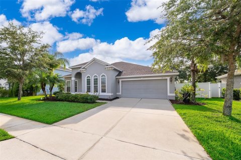Villa ou maison à vendre à Oviedo, Floride: 3 chambres, 205.31 m2 № 1907720 - photo 1