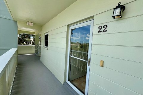 Condo in Clearwater, Florida, 2 bedrooms  № 2155990 - photo 4