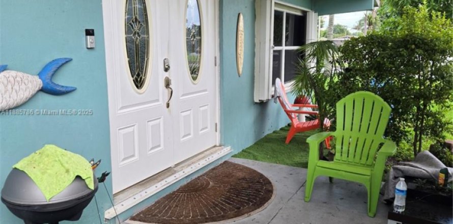 Villa ou maison à Margate, Floride 4 chambres, 114.55 m2 № 1932538
