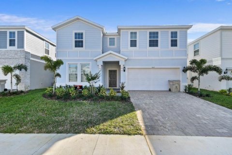 Casa en Davenport, Florida 10 dormitorios, 408.68 m2 № 2378045