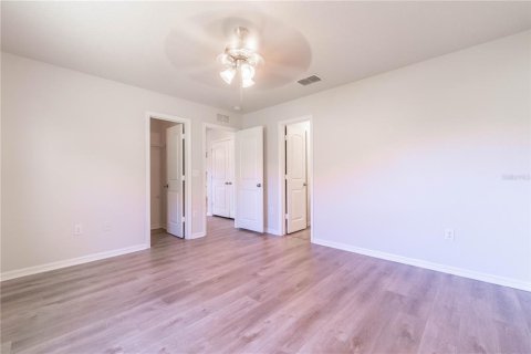 Casa en venta en Kissimmee, Florida, 4 dormitorios, 131.36 m2 № 1425157 - foto 12