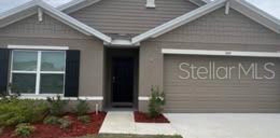 Villa ou maison à Brooksville, Floride 4 chambres, 170.01 m2 № 1808889