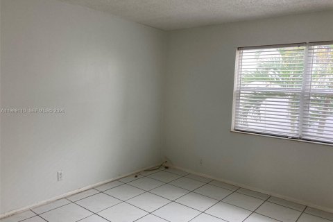 Снять в аренду кондоминиум в Форт-Лодердейл, Флорида 1 спальня, 57.6м2, № 2053308 - фото 6