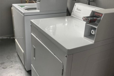 Снять в аренду кондоминиум в Форт-Лодердейл, Флорида 1 спальня, 57.6м2, № 2053308 - фото 11