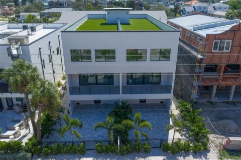 Villa ou maison à vendre à Indian Rocks Beach, Floride: 4 chambres, 308.44 m2 № 1911109 - photo 4
