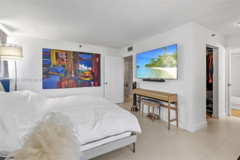 Condo in Miami Beach, Florida, 2 bedrooms № 2152910 - photo 10