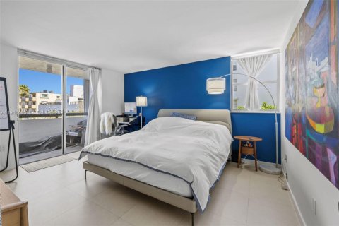 Condo in Miami Beach, Florida, 2 bedrooms № 2152910 - photo 9