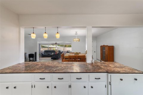 Casa en venta en Ocala, Florida, 4 dormitorios, 194.72 m2 № 2218922 - foto 19