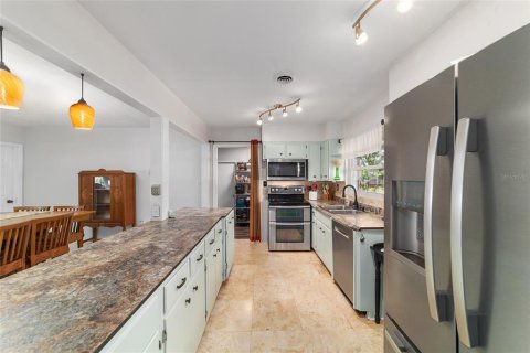 Casa en venta en Ocala, Florida, 4 dormitorios, 194.72 m2 № 2218922 - foto 17