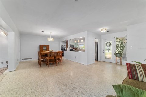 Casa en venta en Ocala, Florida, 4 dormitorios, 194.72 m2 № 2218922 - foto 24