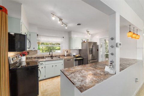 Casa en venta en Ocala, Florida, 4 dormitorios, 194.72 m2 № 2218922 - foto 16