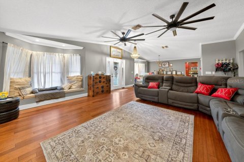 House in Lake Helen, Florida 3 bedrooms, 325.16 sq.m. № 2106464 - photo 9