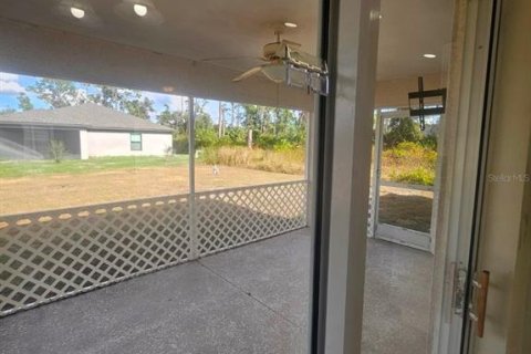 Villa ou maison à louer à North Port, Floride: 3 chambres, 115.29 m2 № 2109119 - photo 19