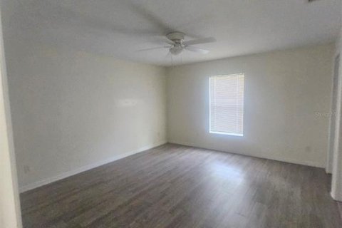 Villa ou maison à louer à North Port, Floride: 3 chambres, 115.29 m2 № 2109119 - photo 23