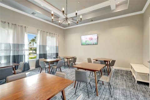 Casa en venta en Port St. Lucie, Florida, 3 dormitorios, 157.28 m2 № 1982030 - foto 15