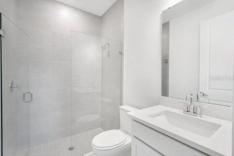 House in Winter Garden, Florida 4 bedrooms, 263.56 sq.m. № 1740867 - photo 12