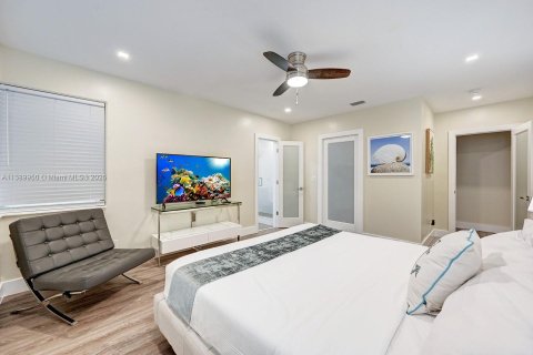 Villa ou maison à louer à Hollywood, Floride: 4 chambres, 221.01 m2 № 1979653 - photo 26