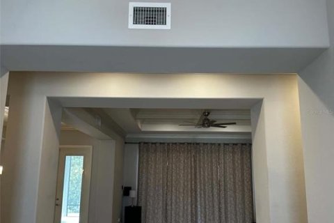 House in Mount Dora, Florida 4 bedrooms, 270.81 sq.m. № 2396645 - photo 3