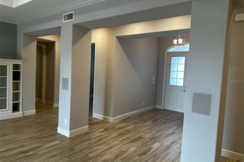 House in Mount Dora, Florida 4 bedrooms, 270.81 sq.m. № 2396645 - photo 5