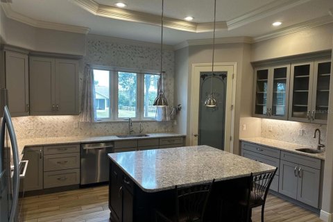 House in Mount Dora, Florida 4 bedrooms, 270.81 sq.m. № 2396645 - photo 16