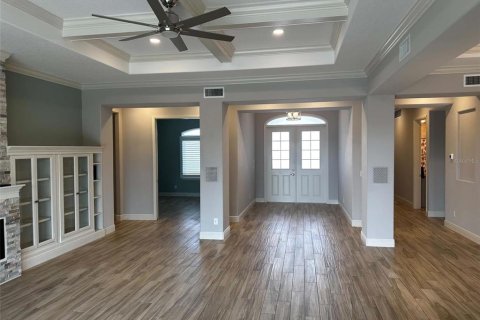 House in Mount Dora, Florida 4 bedrooms, 270.81 sq.m. № 2396645 - photo 9