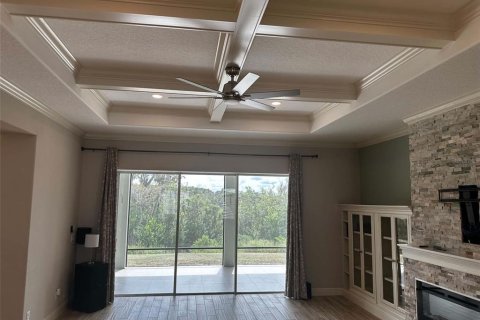 House in Mount Dora, Florida 4 bedrooms, 270.81 sq.m. № 2396645 - photo 6