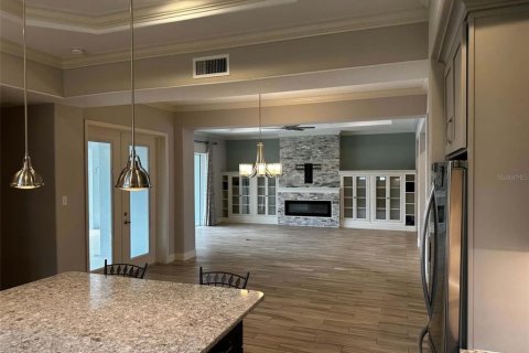 House in Mount Dora, Florida 4 bedrooms, 270.81 sq.m. № 2396645 - photo 17