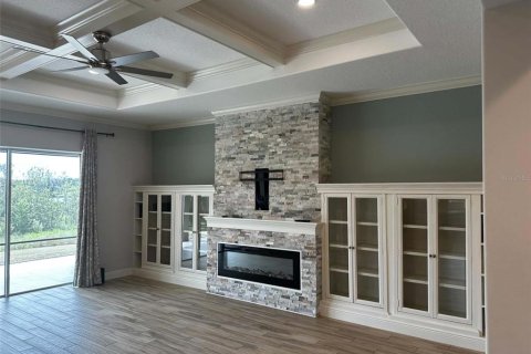 House in Mount Dora, Florida 4 bedrooms, 270.81 sq.m. № 2396645 - photo 7