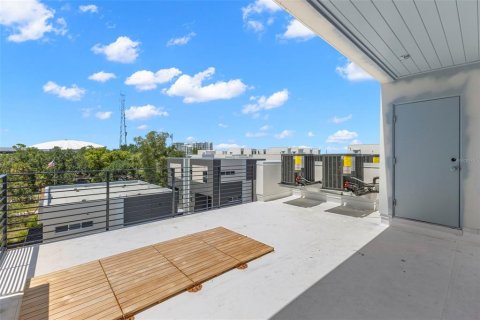 Adosado en venta en Saint Petersburg, Florida, 3 dormitorios, 217.95 m2 № 2120771 - foto 18