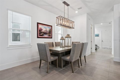 Villa ou maison à vendre à Winter Garden, Floride: 4 chambres, 224.82 m2 № 2195604 - photo 6