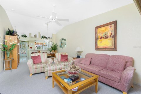 Condo in North Port, Florida, 2 bedrooms  № 1517740 - photo 29