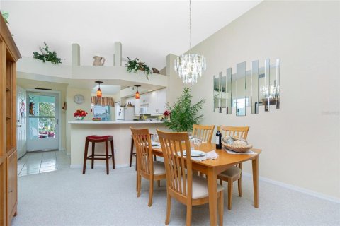 Condo in North Port, Florida, 2 bedrooms  № 1517740 - photo 30