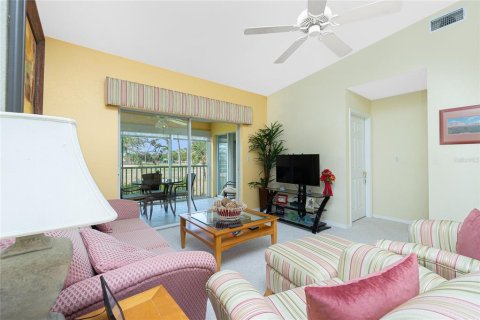 Condo in North Port, Florida, 2 bedrooms  № 1517740 - photo 27