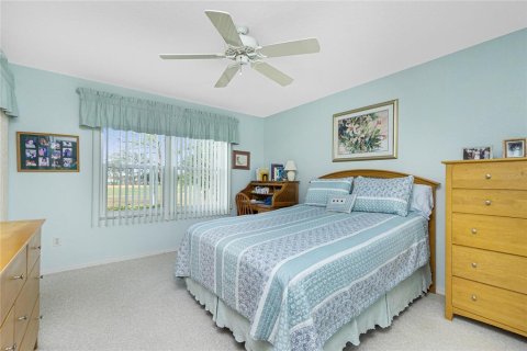 Condo in North Port, Florida, 2 bedrooms  № 1517740 - photo 2